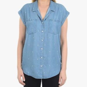 Jachs Girlfriend Denim Palm Tree Sleeveless Button Up Shirt